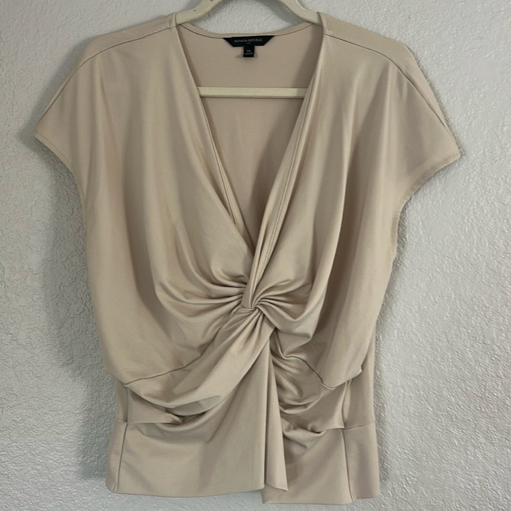XL cream color Banana Republic blouse